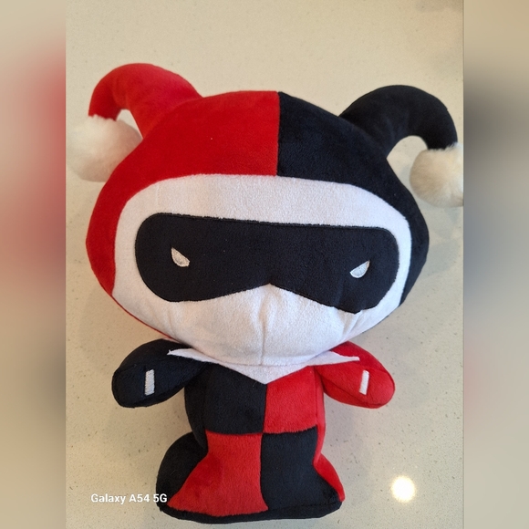 DC Harley Quinn Plush and Magnet, NWT, Black and Red 10 inches - Picture 2 of 6